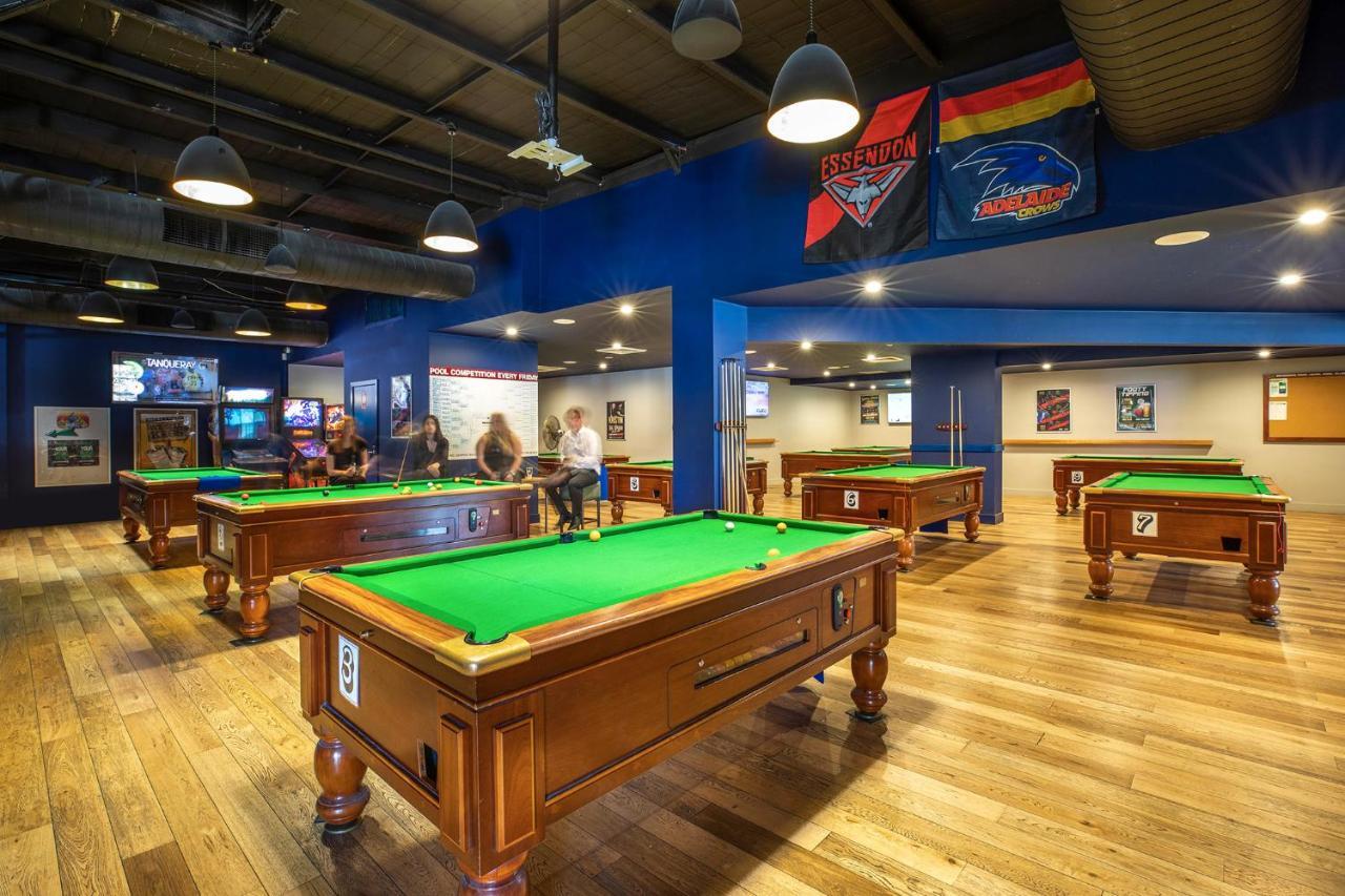 Nightcap At Sandown Park Hotel Noble Park Bagian luar foto
